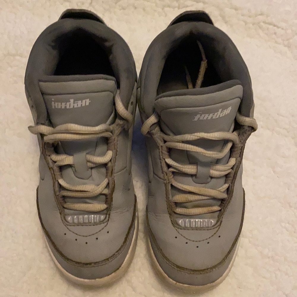 Jordan size 1y shoes